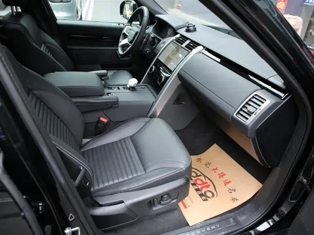 Land Rover Discovery — Фото автомобиля 7