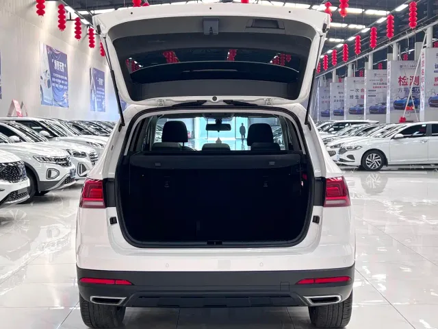 Volkswagen Tharu — Фото автомобиля 15