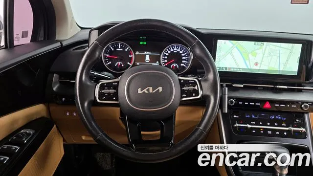 Kia Canival — Фото автомобиля 12