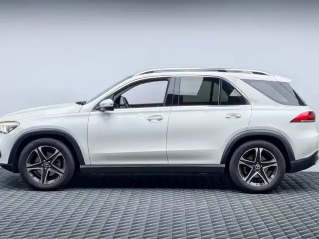 Mercedes-Benz GLE-Class — Фото автомобиля 4
