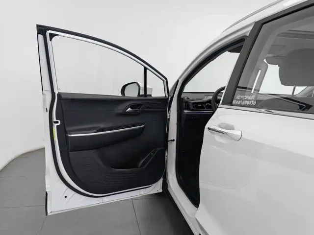 Hyundai Custo — Фото автомобиля 8