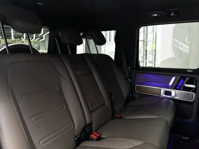 Mercedes-Benz G-Class — Фото автомобиля 12