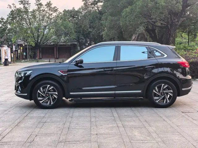 Hongqi HS5 — Фото автомобиля 4