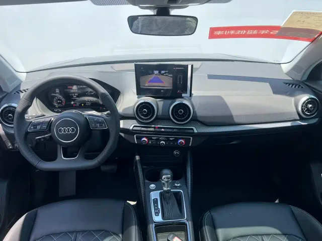 Audi Q2L — Фото автомобиля 6