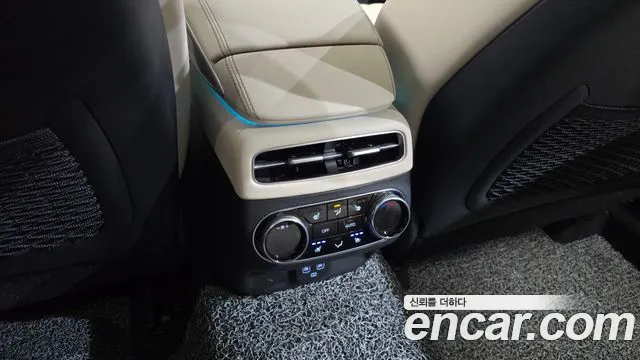 Genesis GV70 — Фото автомобиля 29