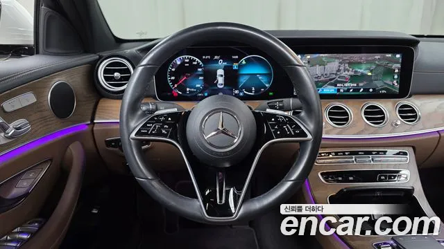 Mercedes-Benz E-Class — Фото автомобиля 15