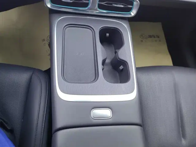 Leapmotor B01 — Фото автомобиля 16