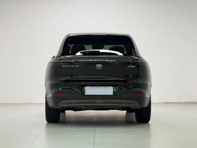 Buick Zhijing E7 — Фото автомобиля 6