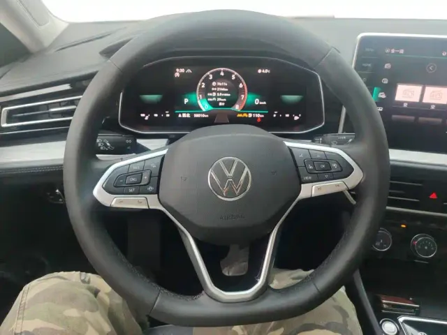 Volkswagen Sagitar — Фото автомобиля 15