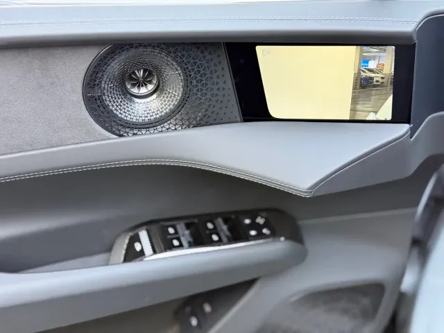 Lotus Emeya — Фото автомобиля 21