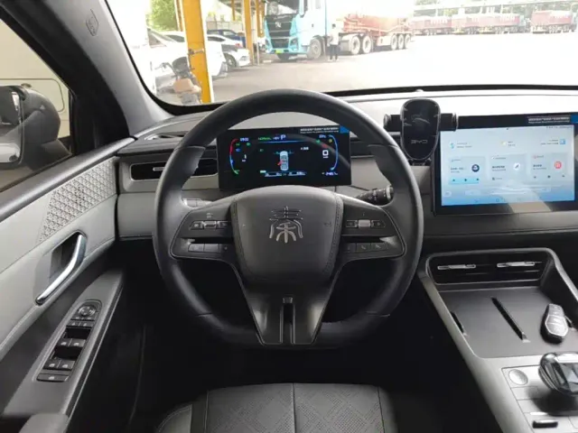 BYD Qin PLUS — Фото автомобиля 10