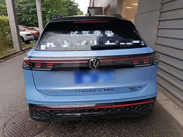 Volkswagen Tiguan L — Фото автомобиля 5