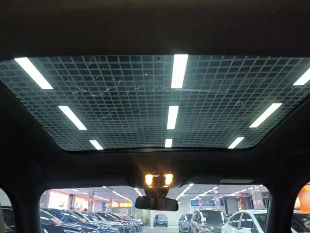 Mercedes-Benz GLB-Class — Фото автомобиля 17