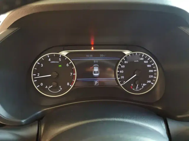 Nissan Sylphy — Фото автомобиля 3