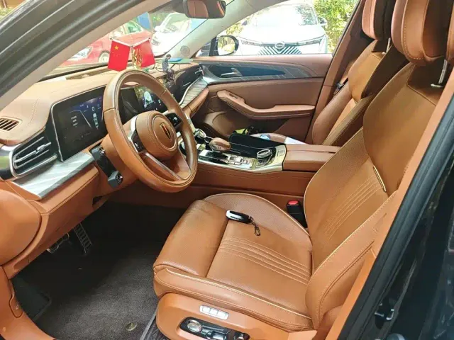 Hongqi H9 — Фото автомобиля 11