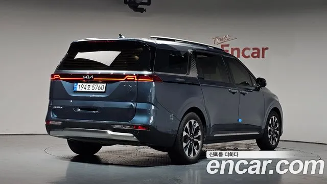 Kia Canival Carnival 4 поколение Бензин 9 мест Signature — Фото автомобиля 2