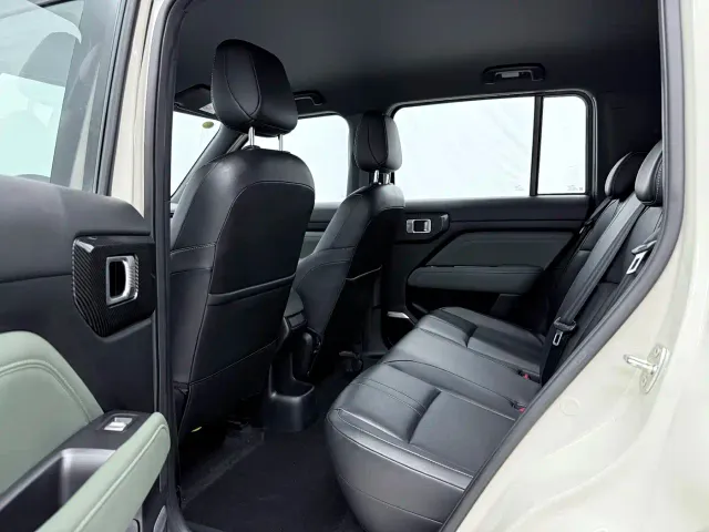 Baojun Yep Plus — Фото автомобиля 10