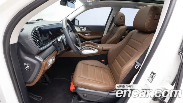 Mercedes-Benz GLE-Class — Фото автомобиля 10