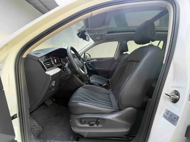 Volkswagen Tiguan L — Фото автомобиля 8