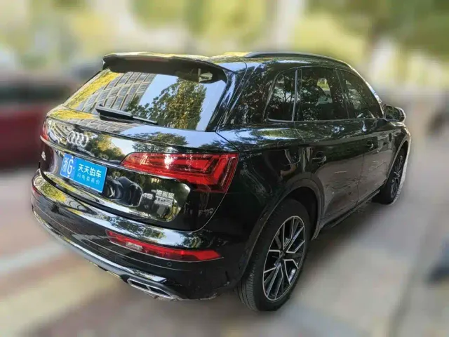 Audi Q5L — Фото автомобиля 5