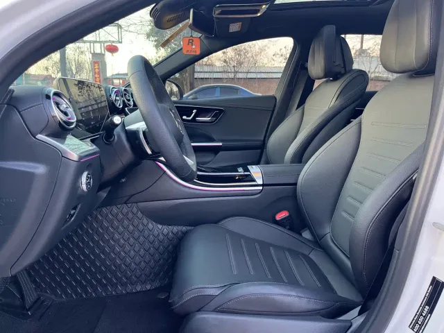 Mercedes-Benz C-Class — Фото автомобиля 12