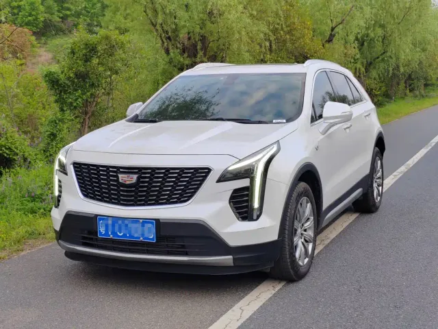 Фотография автомобиля — Cadillac XT4