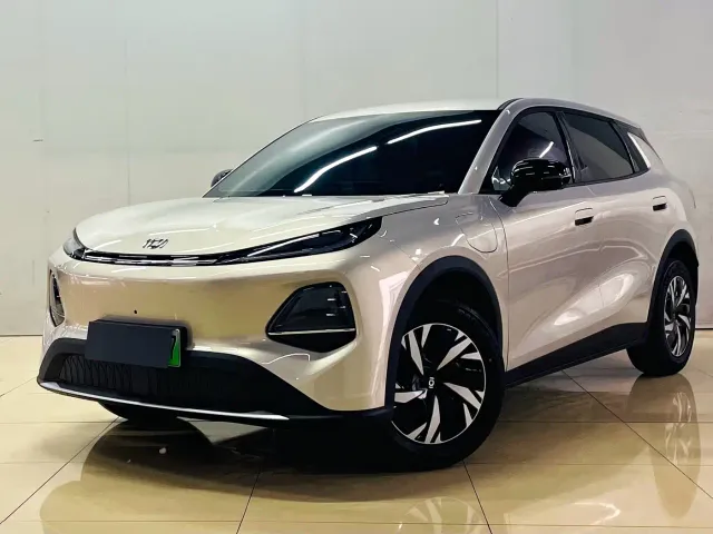 Фотография автомобиля — Changan Qiyuan Q05