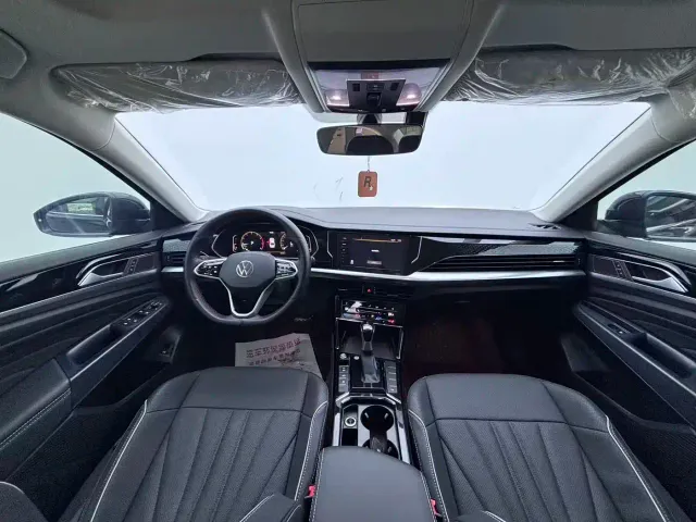 Volkswagen Passat — Фото автомобиля 7