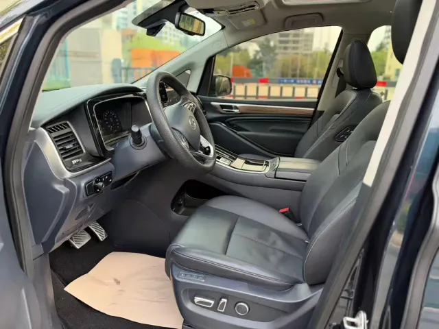 GAC Trumpchi M8 — Фото автомобиля 9