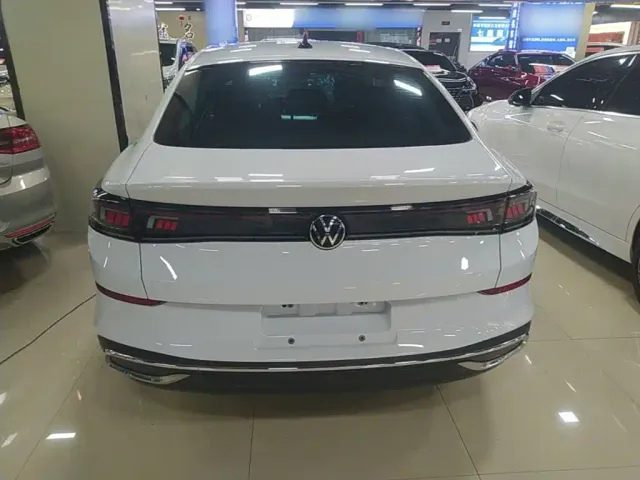 Volkswagen Lamando — Фото автомобиля 5