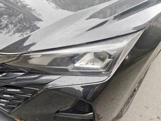 Dongfeng Yixuan — Фото автомобиля 4