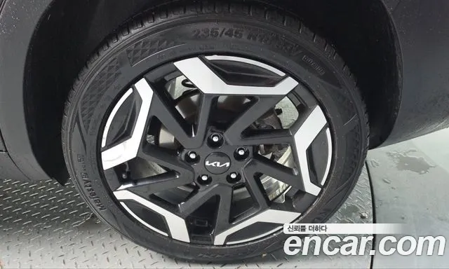 Kia Seltos — Фото автомобиля 6
