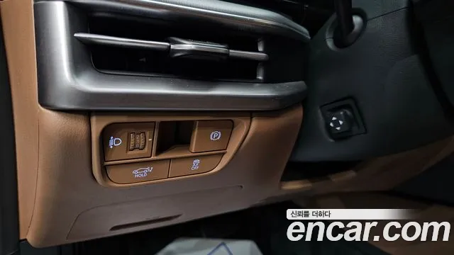 Hyundai Grandeur Grandeur (GN7) 3.5 Бензин 2WD — Фото автомобиля 13