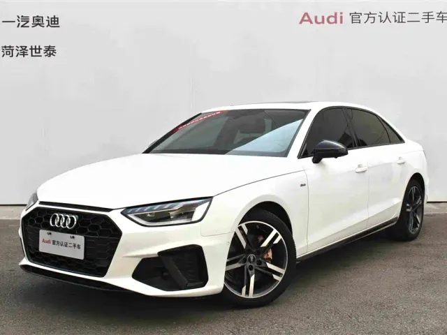 Фотография автомобиля — Audi A4L