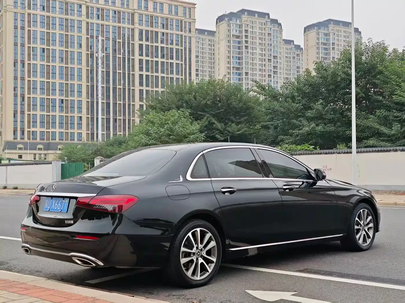 Mercedes-Benz Mercedes-Benz E-Class 2022 E 260 L — Фото автомобиля 17