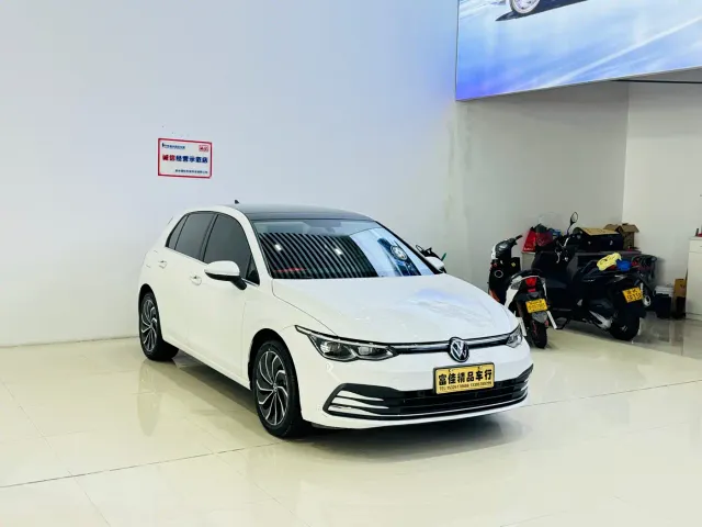 Фотография автомобиля — Volkswagen Golf
