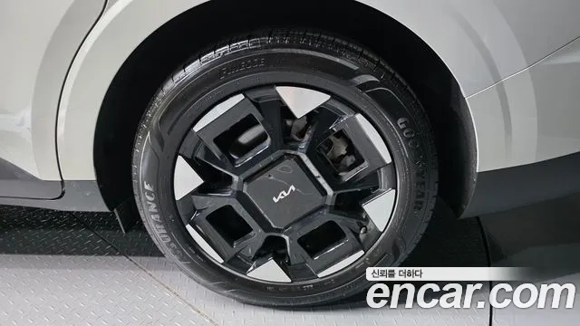 Kia Canival — Фото автомобиля 20