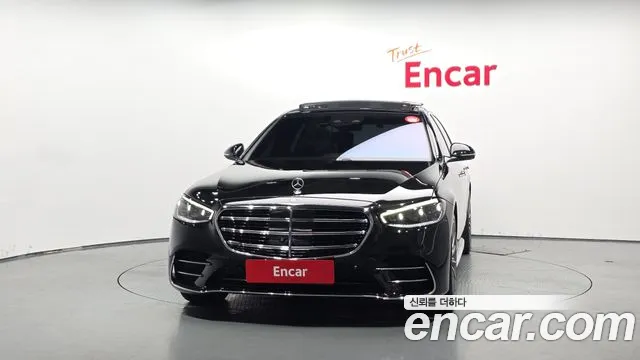 Mercedes-Benz S-Class — Фото автомобиля 3