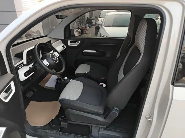 Wuling Hongguang Mini EV — Фото автомобиля 14