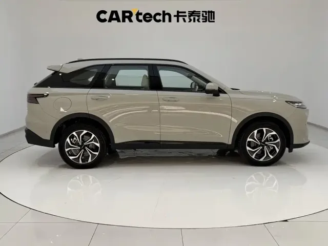 Haval Haval Xiaolong MAX 2025 Hi4 165 Ultra Smart Drive Edition — Фото автомобиля 4