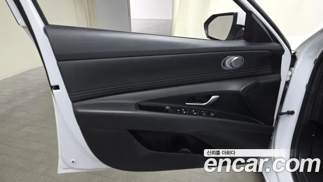 Hyundai Avante CN7 — Фото автомобиля 13