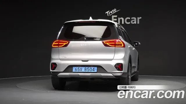 Kia Niro — Фото автомобиля 4