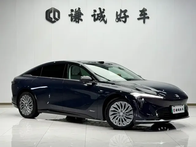 Buick Electra L7 — Фото автомобиля 3
