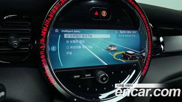 Mini Cooper — Фото автомобиля 12