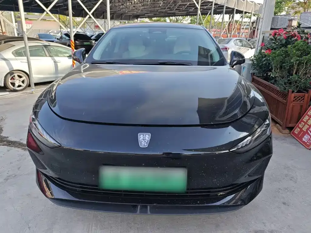 Roewe Roewe D7 2023 DMH 125km Flagship Edition — Фото автомобиля 2