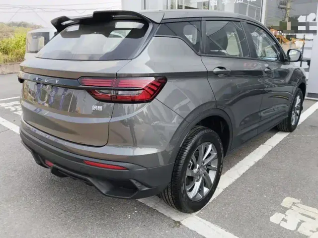 Geely Binyue — Фото автомобиля 6