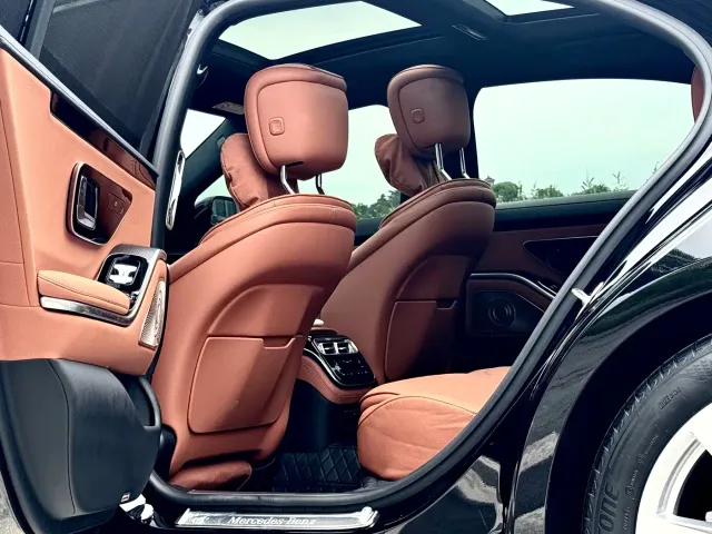 Mercedes-Benz S-Class — Фото автомобиля 12