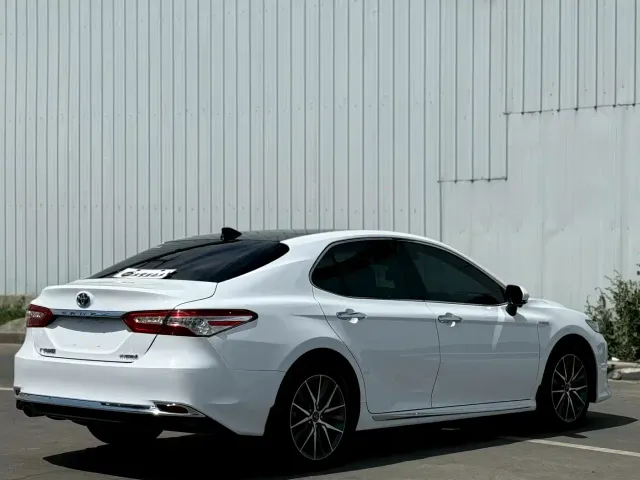 Toyota Camry — Фото автомобиля 9