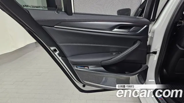 BMW 5 Series G30 — Фото автомобиля 14