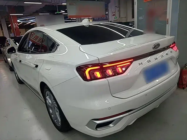 Ford Mondeo — Фото автомобиля 4